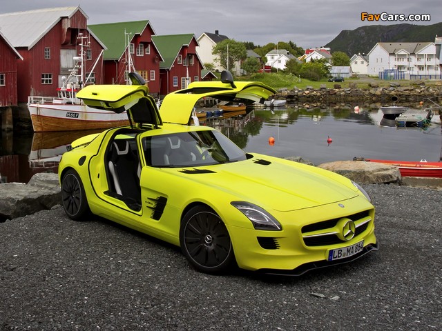 Mercedes-Benz SLS 63 AMG E-Cell Prototype (C197) 2010 images (640 x 480)