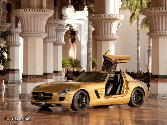 Mercedes-Benz SLS 63 AMG Desert Gold (C197) 2010 photos (640 x 480)