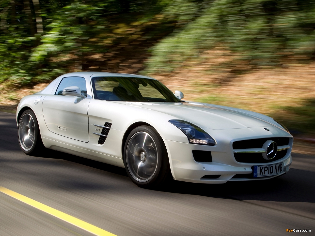 Mercedes-Benz SLS 63 AMG UK-spec (C197) 2010 photos (1280 x 960)