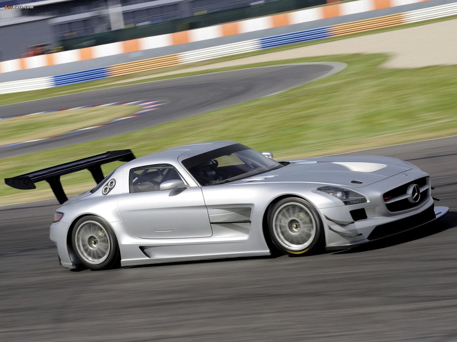 Mercedes-Benz SLS 63 AMG GT3 (C197) 2010 photos (1600 x 1200)