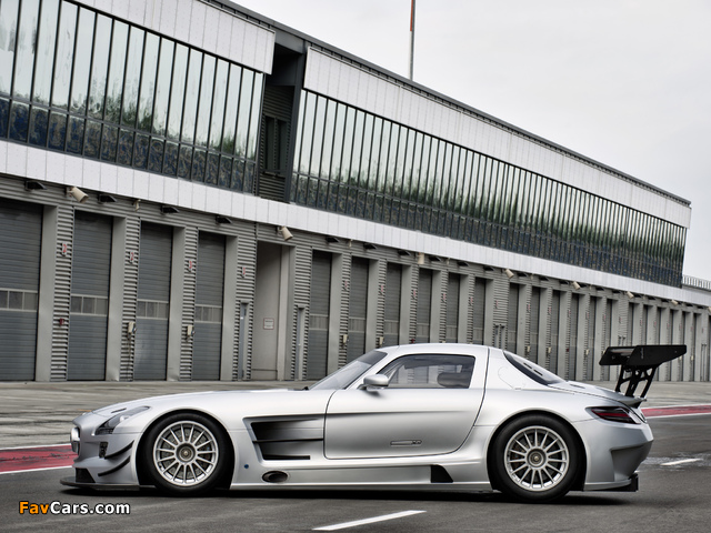 Mercedes-Benz SLS 63 AMG GT3 (C197) 2010 pictures (640 x 480)