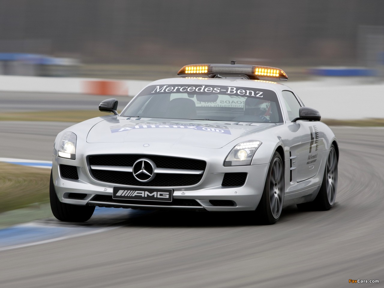 Mercedes-Benz SLS 63 AMG F1 Safety Car (C197) 2010–12 wallpapers (1280 x 960)