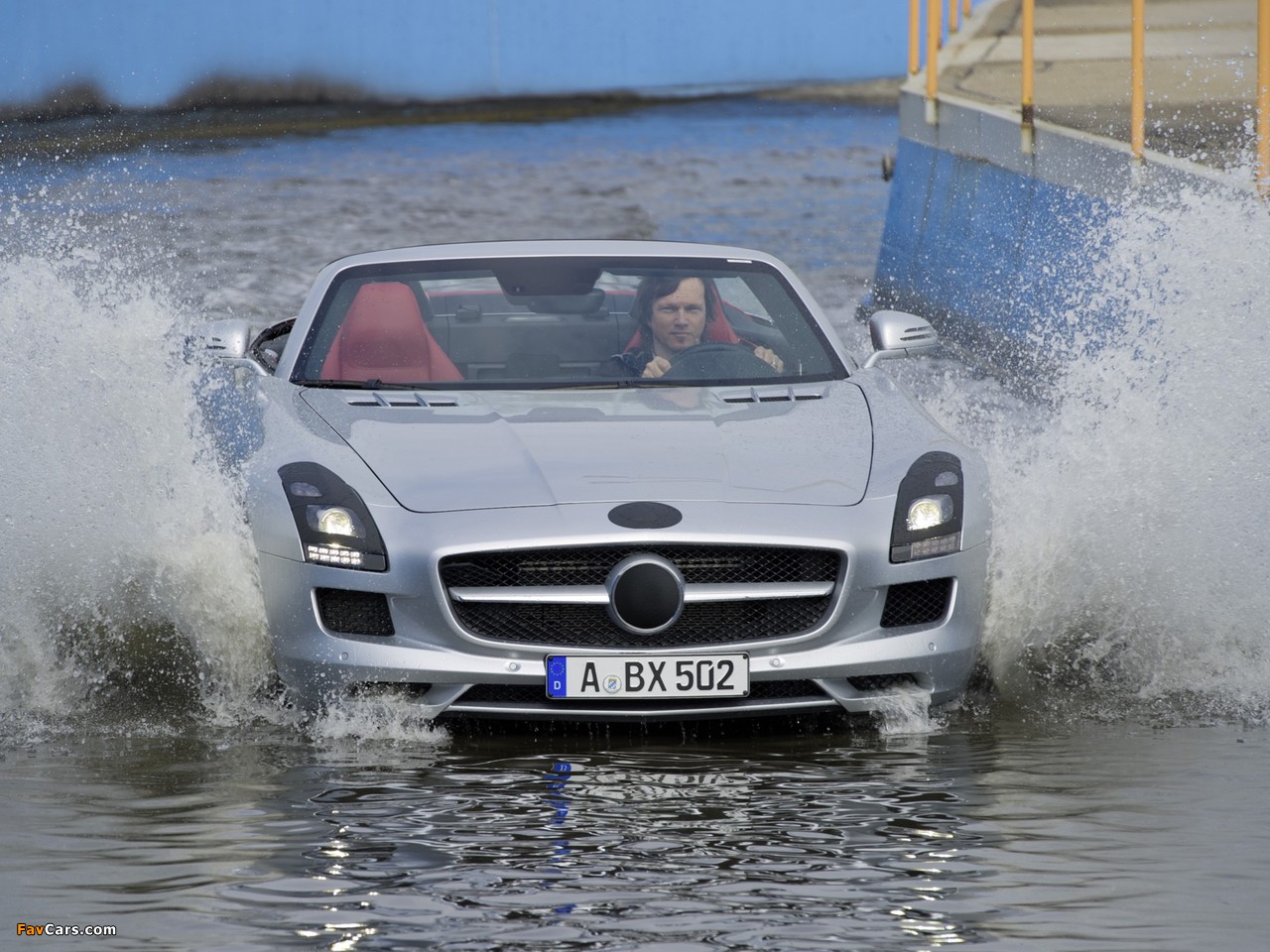 Mercedes-Benz SLS 63 AMG Roadster Prototype (R197) 2011 images (1280 x 960)