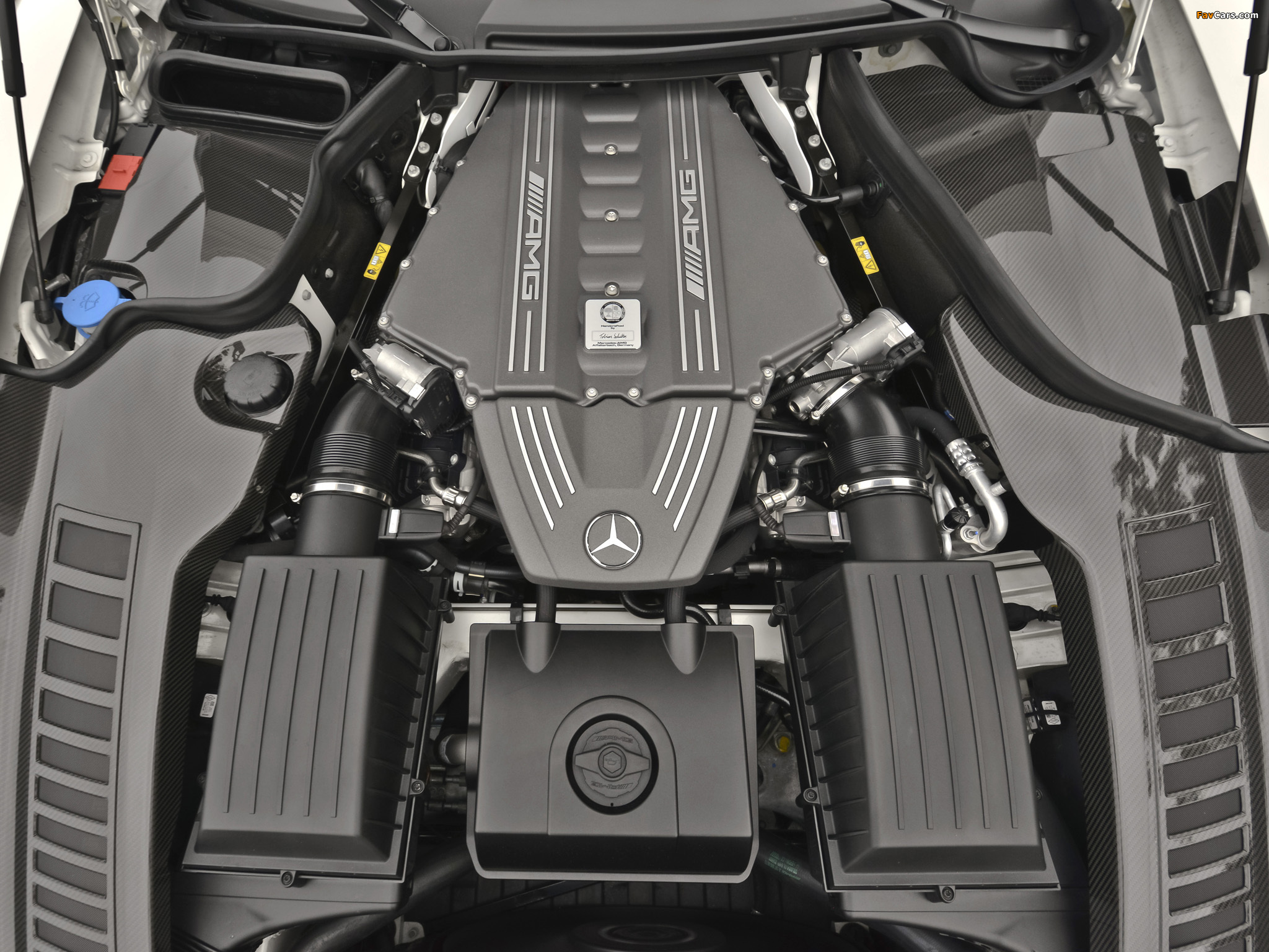 Mercedes-Benz SLS 63 AMG GT Roadster US-spec (R197) 2012 images (2048 x 1536)