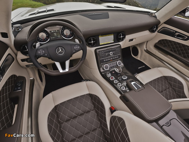 Mercedes-Benz SLS 63 AMG GT Roadster US-spec (R197) 2012 images (640 x 480)