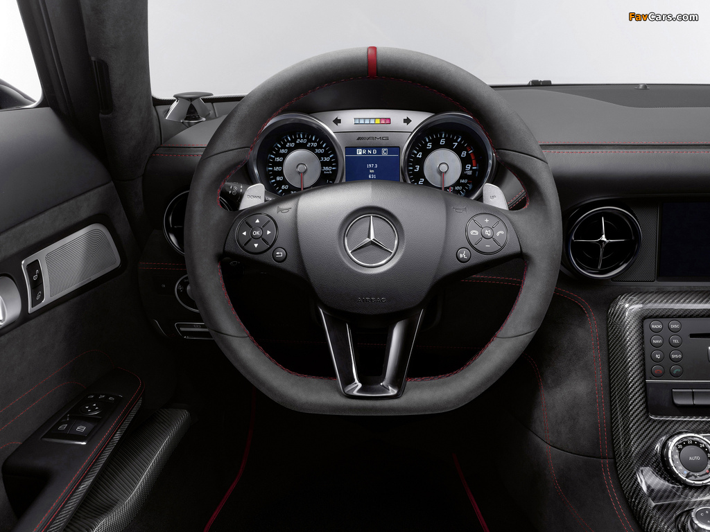 Mercedes-Benz SLS 63 AMG Black Series (C197) 2013 pictures (1024 x 768)