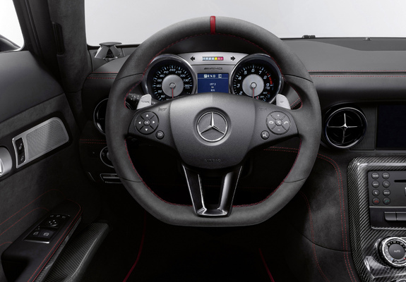 Mercedes-Benz SLS 63 AMG Black Series (C197) 2013 pictures