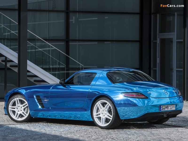 Mercedes-Benz SLS AMG Electric Drive (C197) 2013 wallpapers (800 x 600)