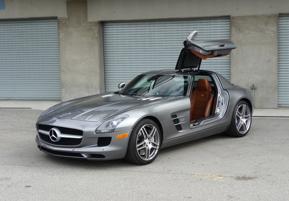 Photos of Mercedes-Benz SLS 63 AMG US-spec (C197) 2010