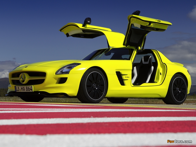 Pictures of Mercedes-Benz SLS 63 AMG E-Cell Prototype (C197) 2010 (800 x 600)