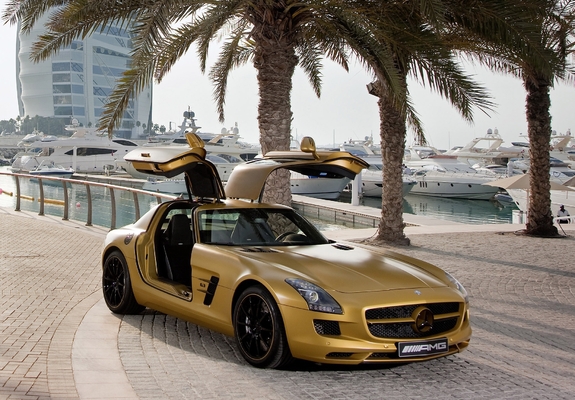 Pictures of Mercedes-Benz SLS 63 AMG Desert Gold (C197) 2010