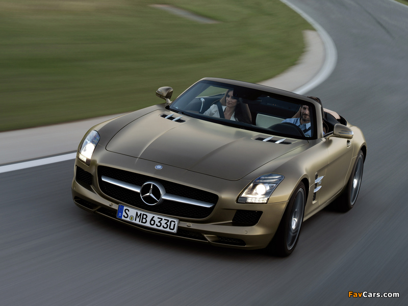 Pictures of Mercedes-Benz SLS 63 AMG Roadster (R197) 2011 (800 x 600)