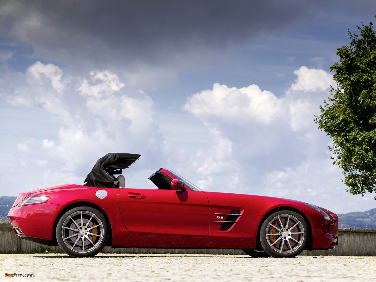 Pictures of Mercedes-Benz SLS 63 AMG Roadster (R197) 2011–13 (1280 x 960)