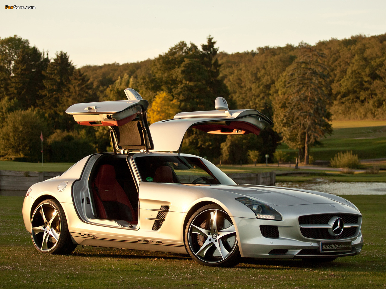 Pictures of Mcchip-DKR Mercedes-Benz SLS 63 AMG MC 700 (C197) 2012 (1280 x 960)