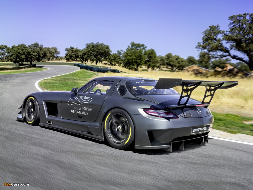 Pictures of Mercedes-Benz SLS 63 AMG GT3 45th Anniversary (C197) 2012 (1024 x 768)