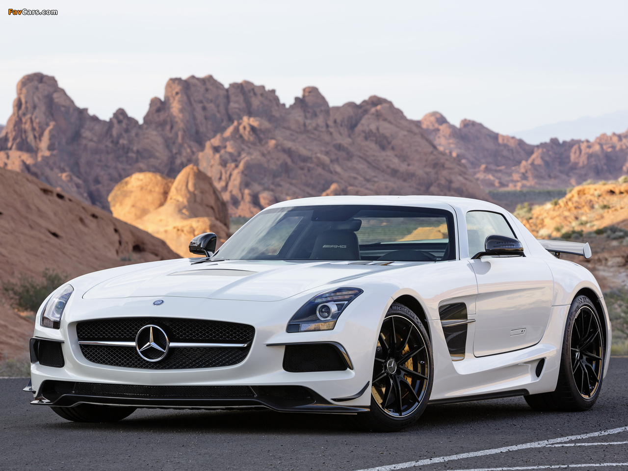 Pictures of Mercedes-Benz SLS 63 AMG Black Series (C197) 2013 (1280 x 960)