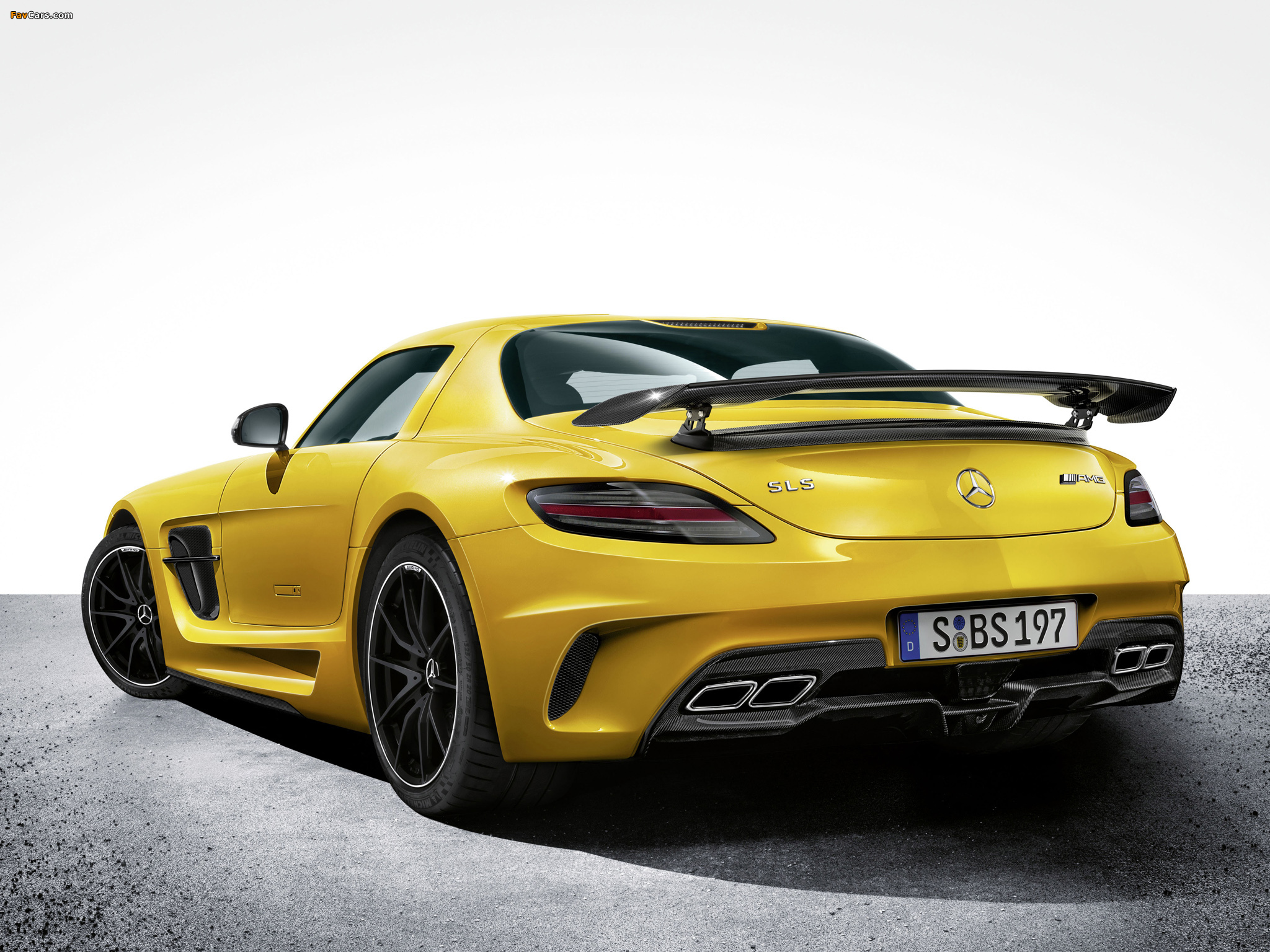 Pictures of Mercedes-Benz SLS 63 AMG Black Series (C197) 2013 (2048 x 1536)