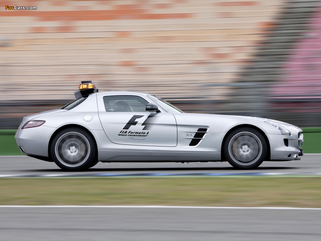 Mercedes-Benz SLS 63 AMG F1 Safety Car (C197) 2010–12 wallpapers (1024 x 768)