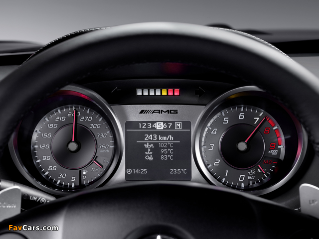 Mercedes-Benz SLS 63 AMG (C197) 2010–14 wallpapers (640 x 480)