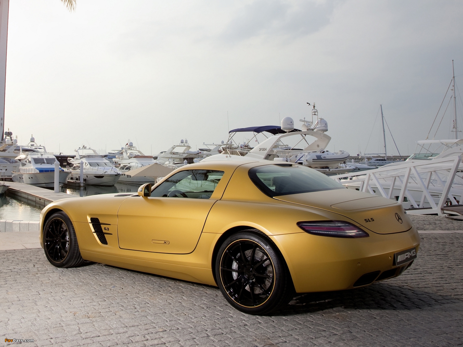 Mercedes-Benz SLS 63 AMG Desert Gold (C197) 2010 wallpapers (1600 x 1200)