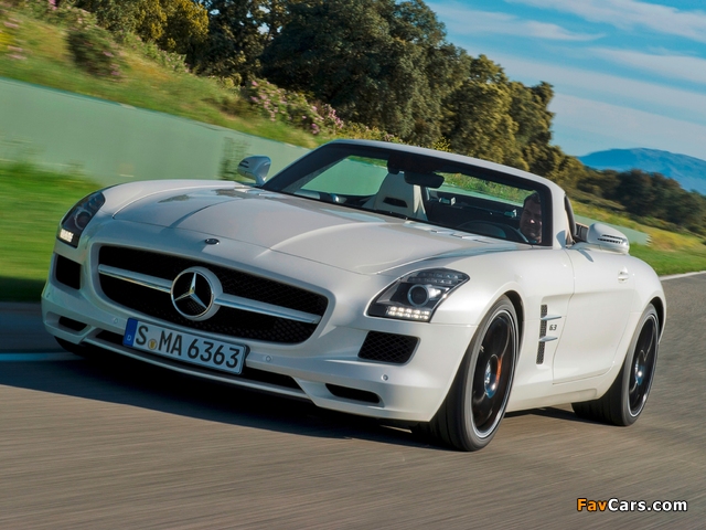 Mercedes-Benz SLS 63 AMG Roadster (R197) 2011 wallpapers (640 x 480)