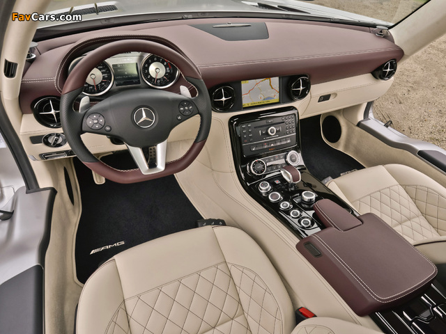 Mercedes-Benz SLS 63 AMG GT US-spec (C197) 2012 wallpapers (640 x 480)