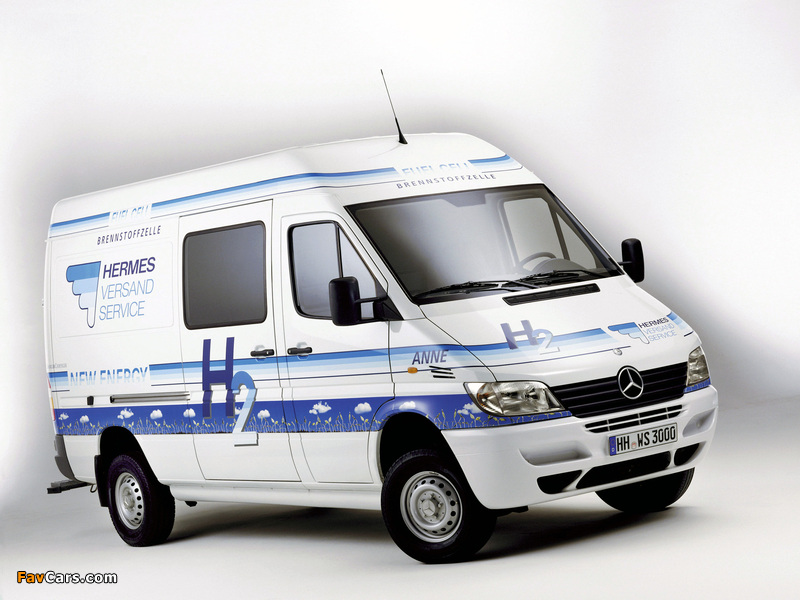Images of Mercedes-Benz Sprinter Fuel Cell Drive System Concept 2001 (800 x 600)
