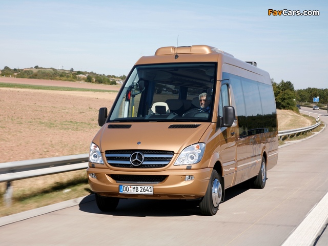 Images of Mercedes-Benz Sprinter Travel 65 (W906) 2006 (640 x 480)
