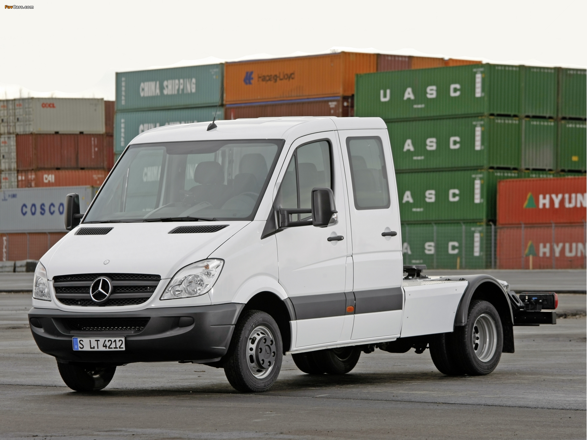 Images of Mercedes-Benz Sprinter Double Cab Tractor (W906) 2006–13 (2048 x 1536)