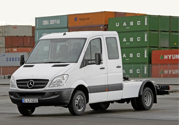Images of Mercedes-Benz Sprinter Double Cab Tractor (W906) 2006–13