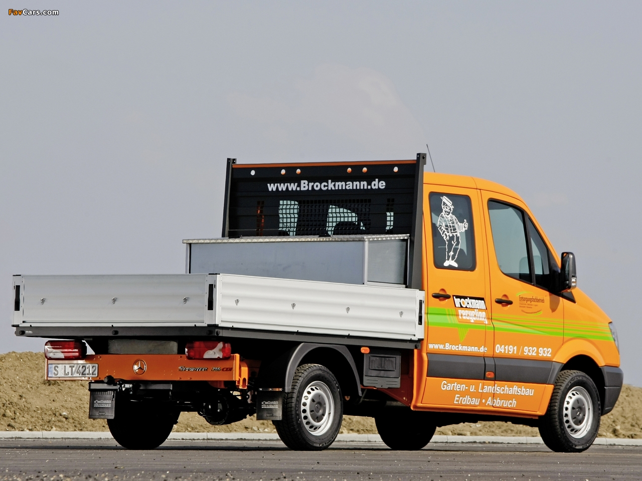 Images of Mercedes-Benz Sprinter Double Cab Dropside (W906) 2006–13 (1280 x 960)