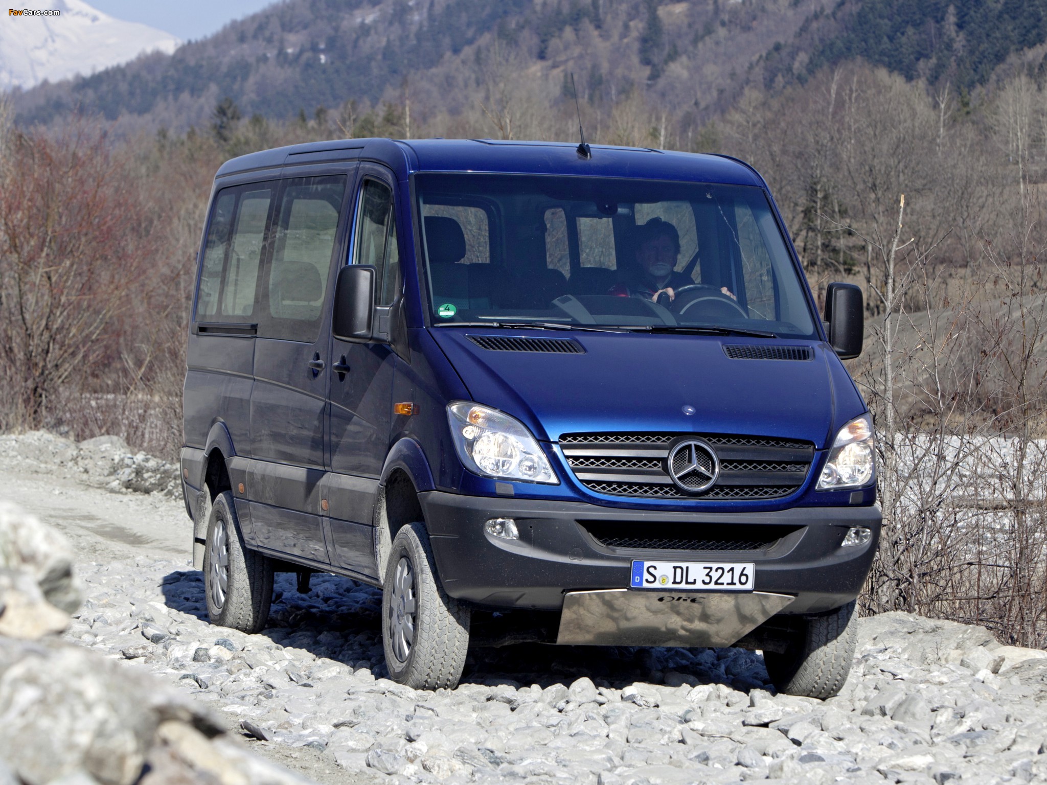Images of Mercedes-Benz Sprinter 4x4 (W906) 2009–13 (2048 x 1536)