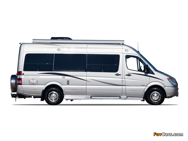 Images of Leisure Travel Vans Free Spirit (W906) 2011 (640 x 480)