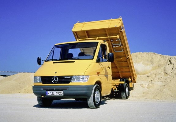 Mercedes-Benz Sprinter Pickup 1995–2000 pictures