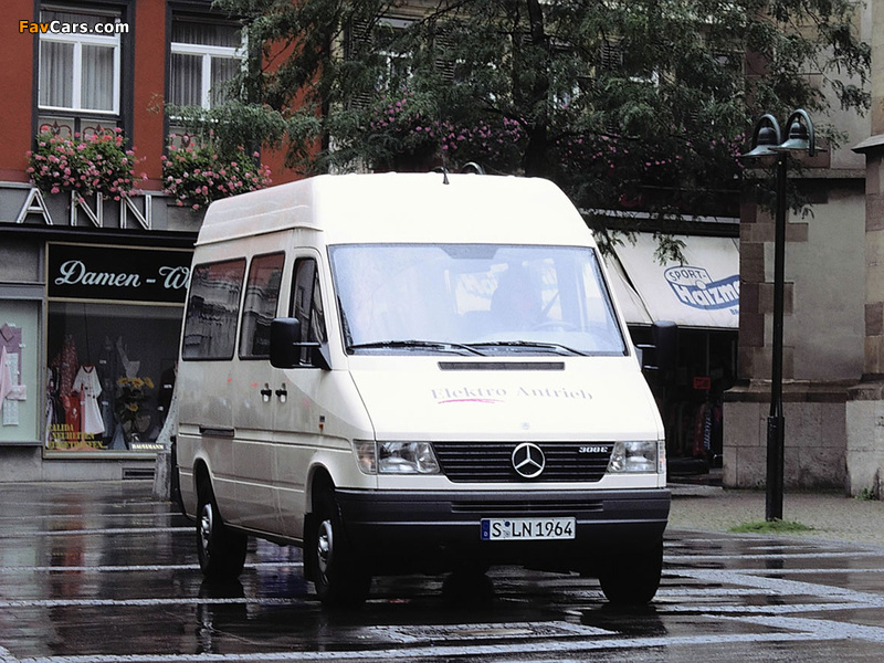 Mercedes-Benz Sprinter 308E Elektro Antrieb 1995 pictures (800 x 600)