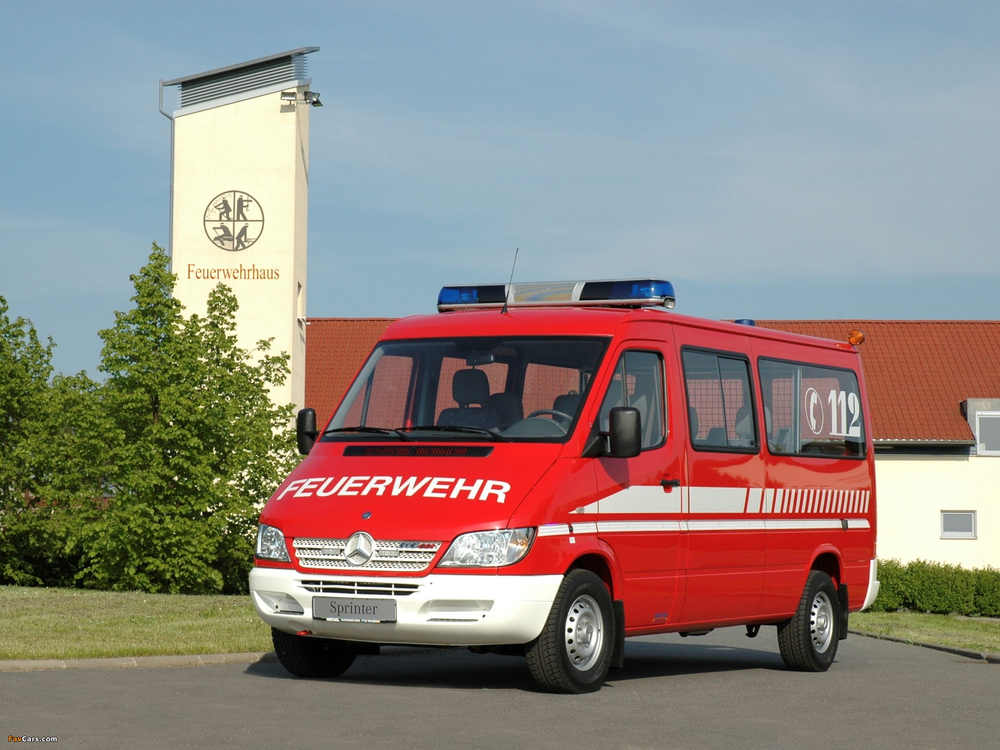 Mercedes-Benz Sprinter 313 CDI Feuerwehr 2002–06 pictures (2048 x 1536)