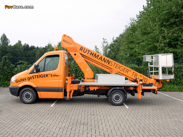 Mercedes-Benz Sprinter Crane (W906) 2006 images (640 x 480)