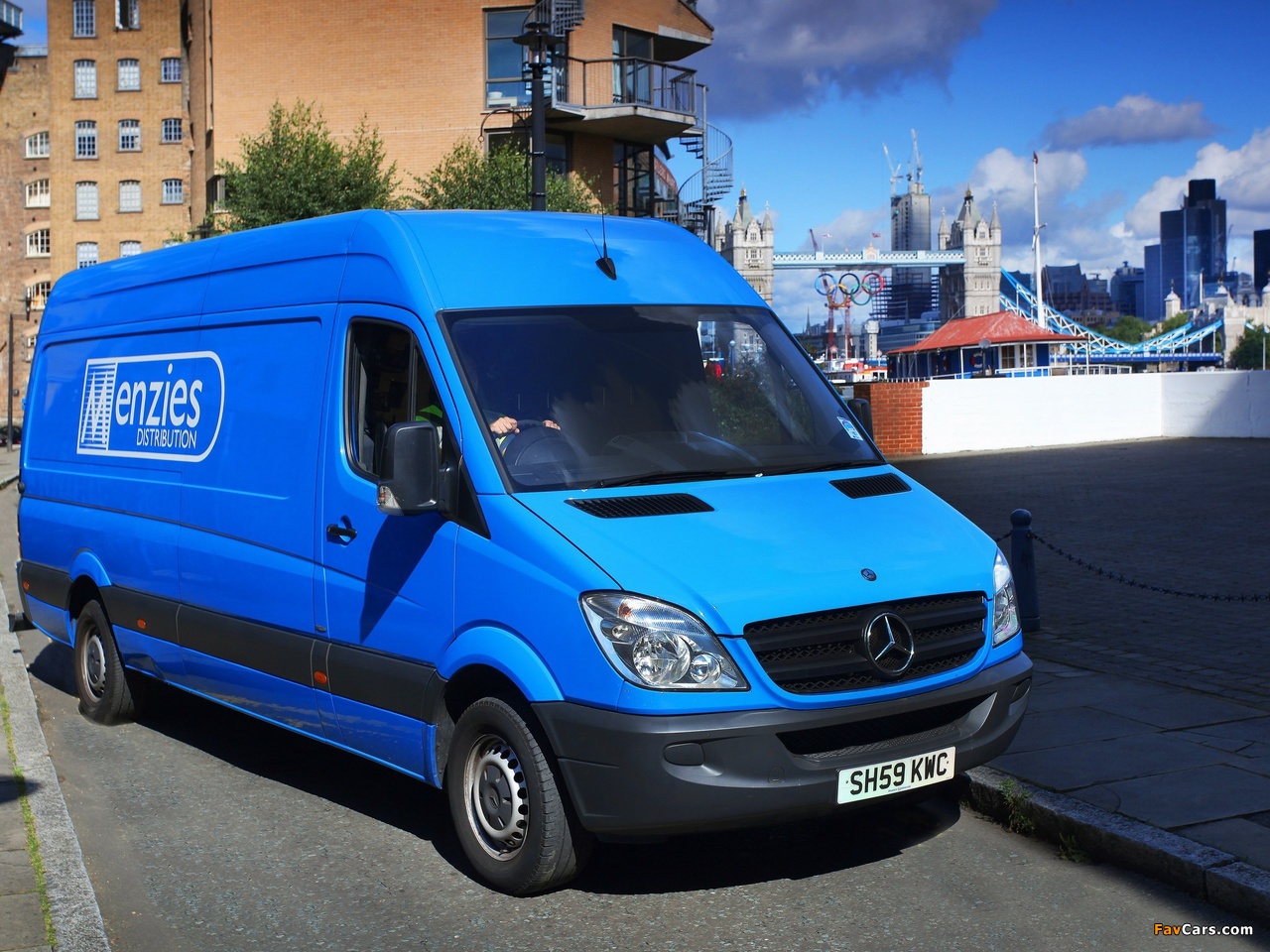 Mercedes-Benz Sprinter LWB High Roof Van UK-spec (W906) 2006–13 images (1280 x 960)