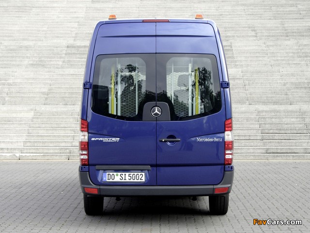 Mercedes-Benz Sprinter Mobility 23 (W906) 2006–13 photos (640 x 480)