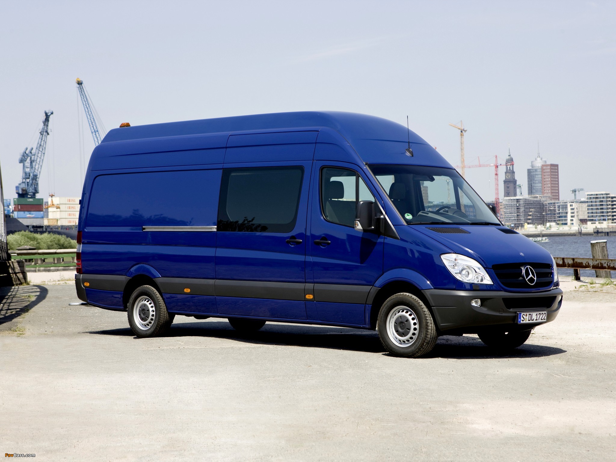 Mercedes-Benz Sprinter Van XL (W906) 2006–13 pictures (2048 x 1536)