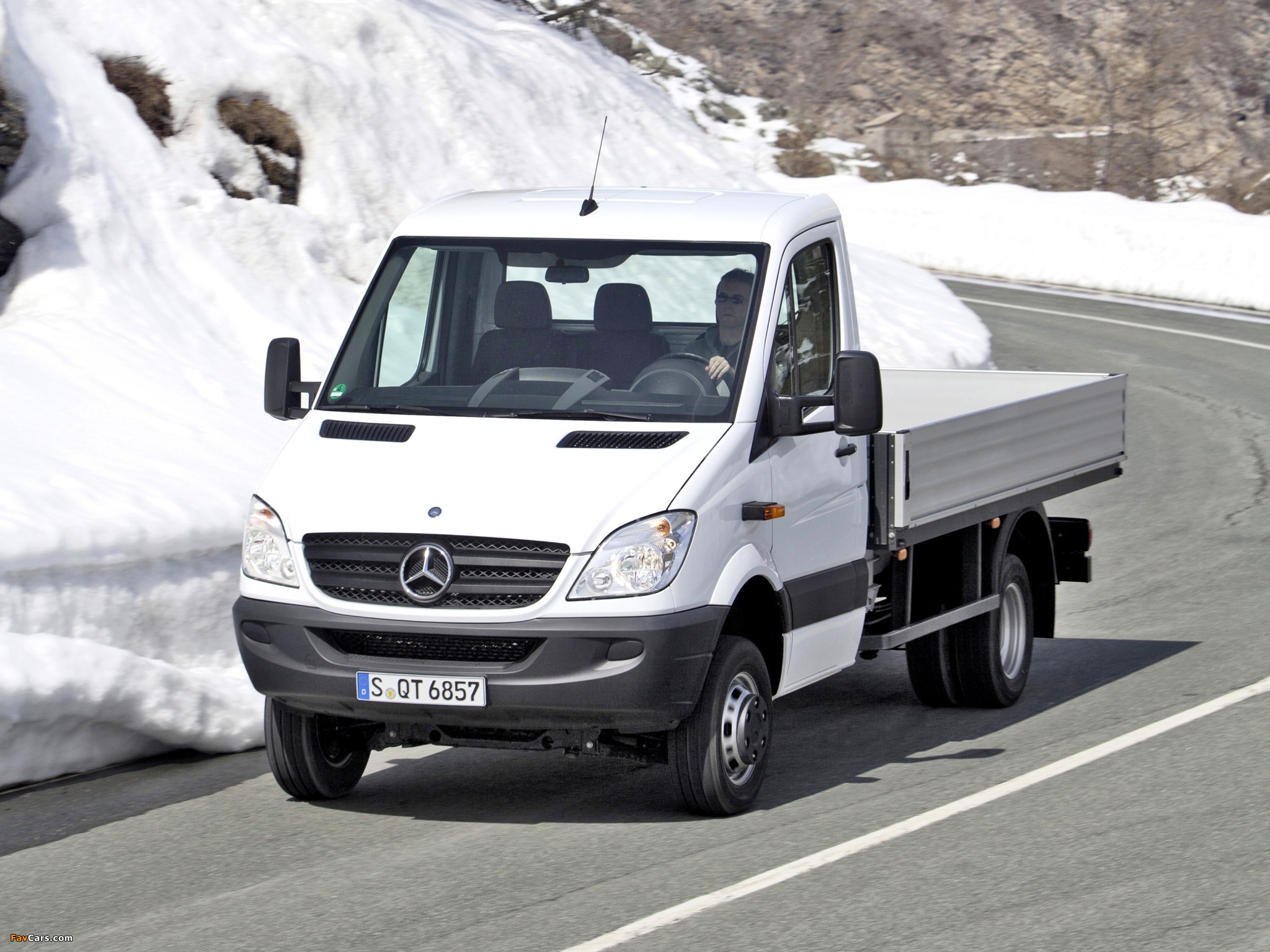 Mercedes-Benz Sprinter Tipper 4x4 (W906) 2009–13 wallpapers (2048 x 1536)