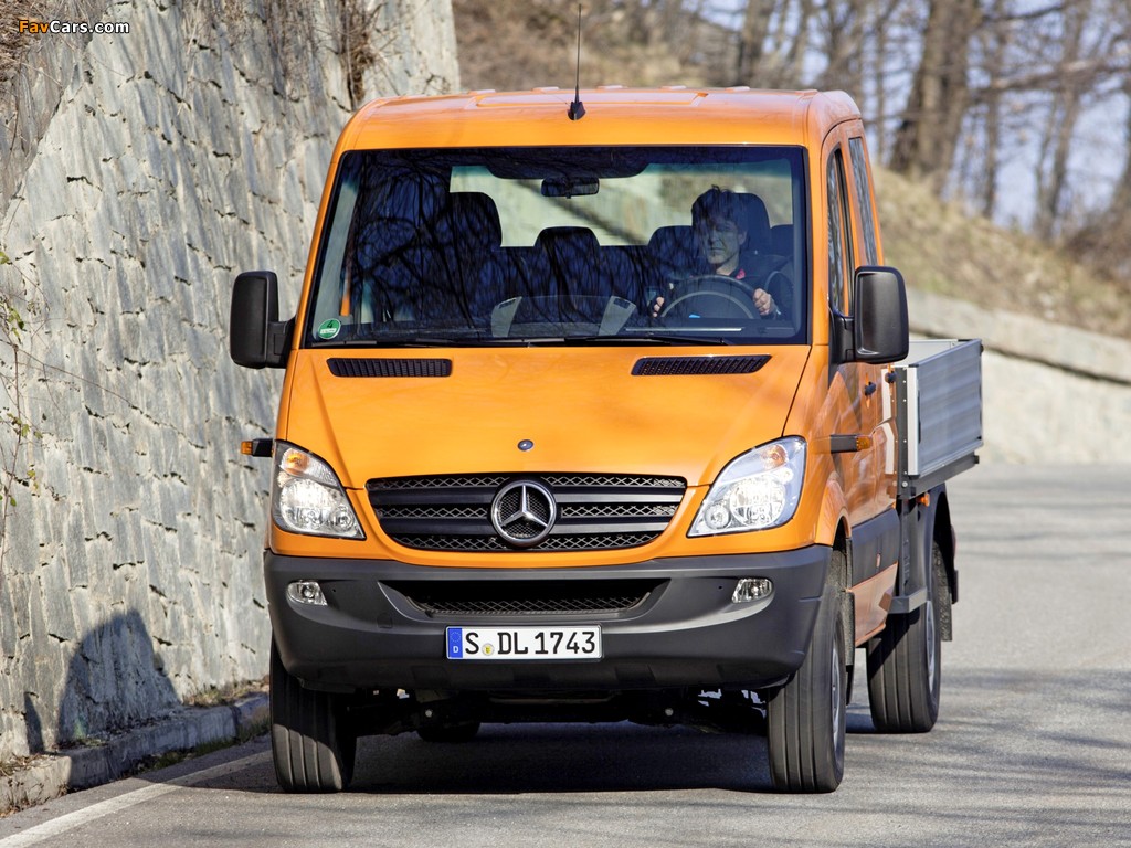 Mercedes-Benz Sprinter Double Cab Dropside 4x4 (W906) 2009–13 wallpapers (1024 x 768)