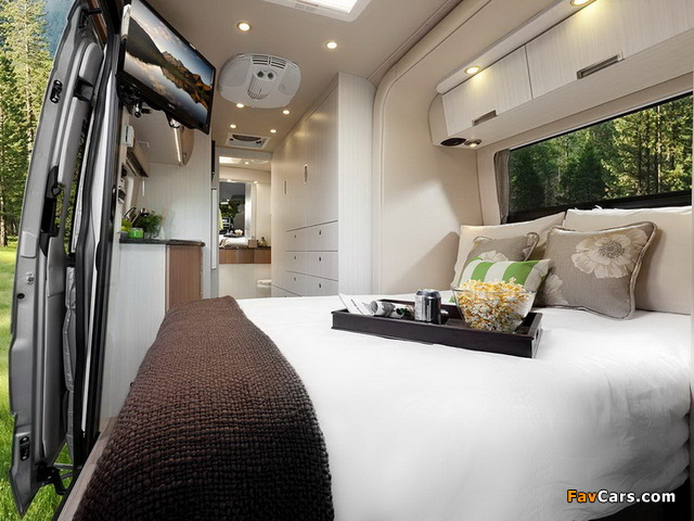 Leisure Travel Vans Free Spirit SS (W906) 2013 images (640 x 480)