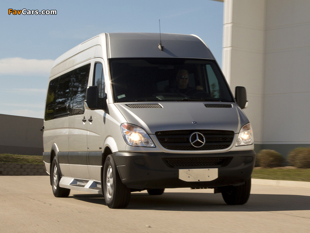 Ilderton Conversion Mercedes-Benz Sprinter Executive Coach (W906) images (640 x 480)