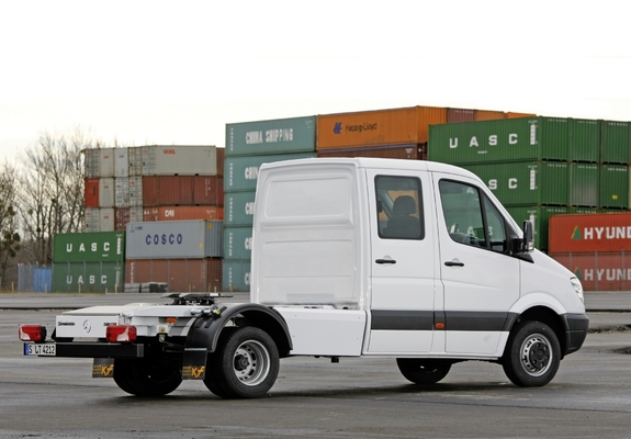 Photos of Mercedes-Benz Sprinter Double Cab Tractor (W906) 2006–13