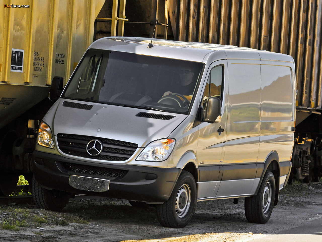 Photos of Mercedes-Benz Sprinter 2500 Cargo (W906) 2006–13 (1280 x 960)