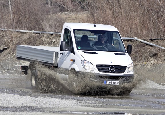 Photos of Mercedes-Benz Sprinter Tipper 4x4 (W906) 2009–13