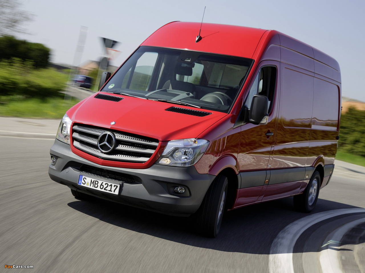 Photos of Mercedes-Benz Sprinter High Roof Van (W906) 2013 (1280 x 960)