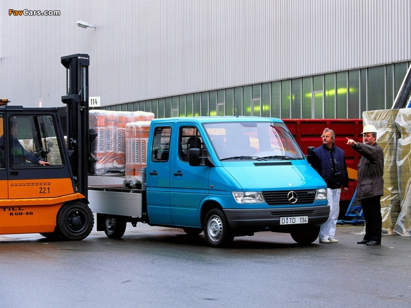 Pictures of Mercedes-Benz Sprinter Double Cab Pickup 1995–2000 (800 x 600)