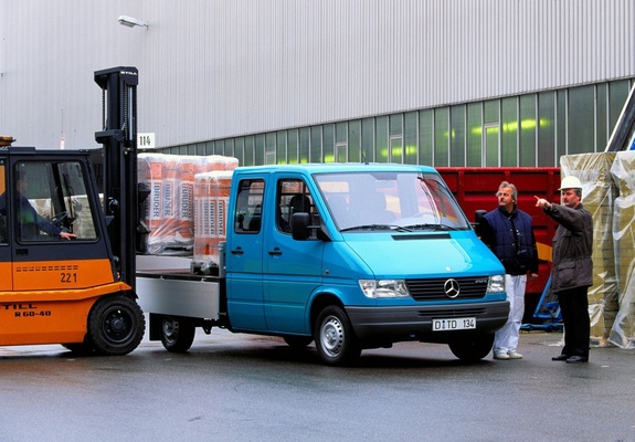 Pictures of Mercedes-Benz Sprinter Double Cab Pickup 1995–2000
